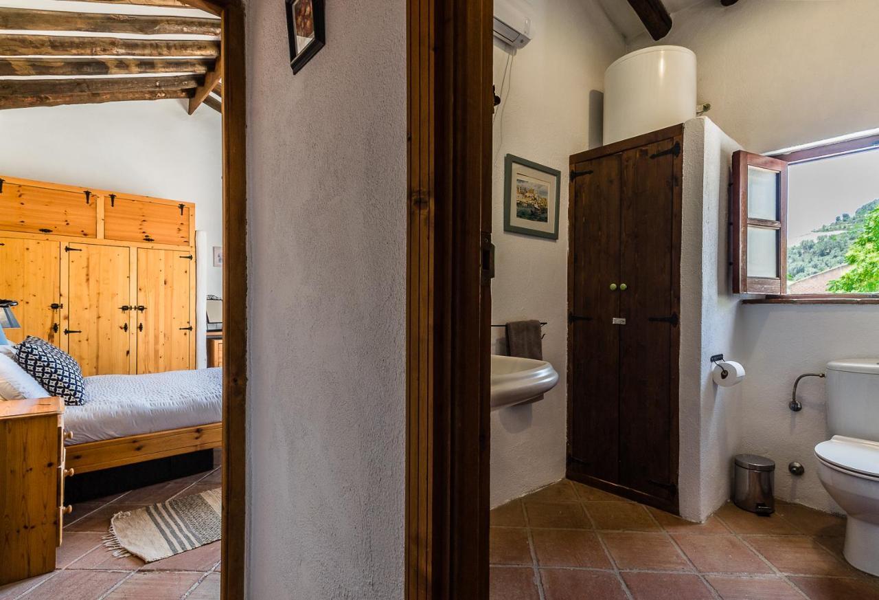 Casa Mundo - 16Th Century Traditional White Village House With Pool Pinos del Valle Kültér fotó